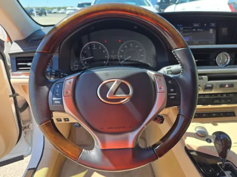 More photos of 2015 Lexus ES 350 at Gulliver Auto Group, TX