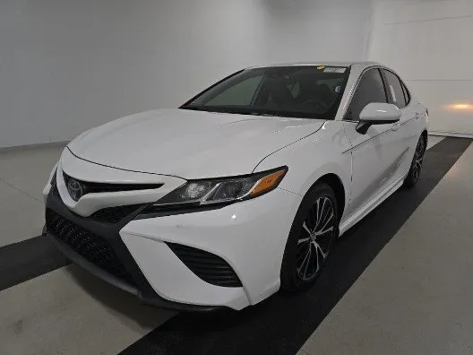 White 2019 Toyota Camry SE for sale in Plano, TX