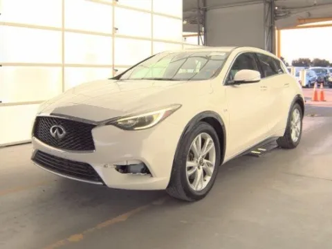White 2017 INFINITI QX30 Luxury for sale in Plano, TX