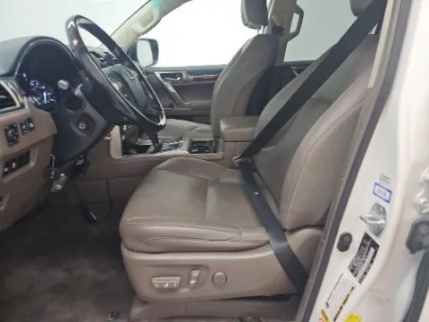 More photos of 2019 Lexus GX 460 at Gulliver Auto Group, TX