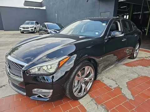 Black 2019 INFINITI Q70L 3.7 for sale in Plano, TX