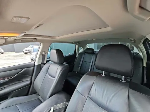 More photos of 2019 INFINITI Q70L 3.7 at Gulliver Auto Group, TX