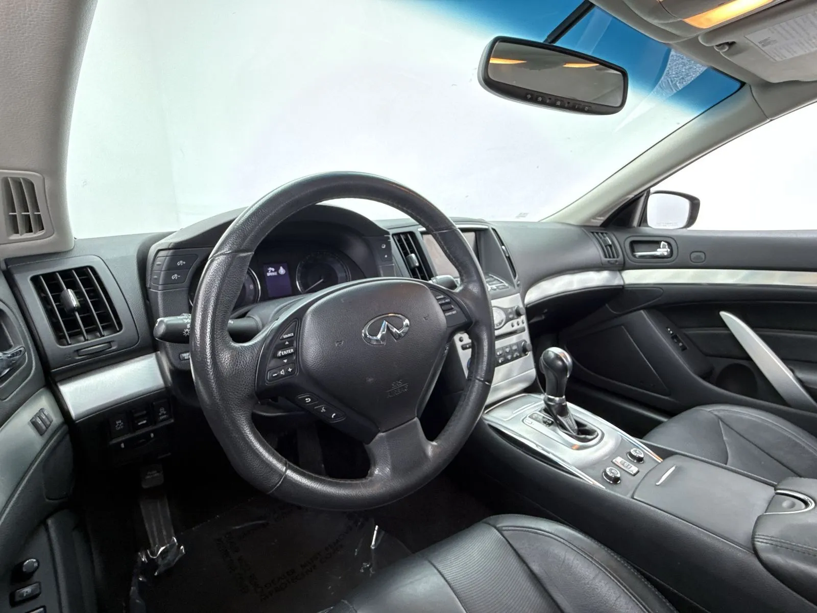 2015 INFINITI Q60 Convertible Base - Photo 12