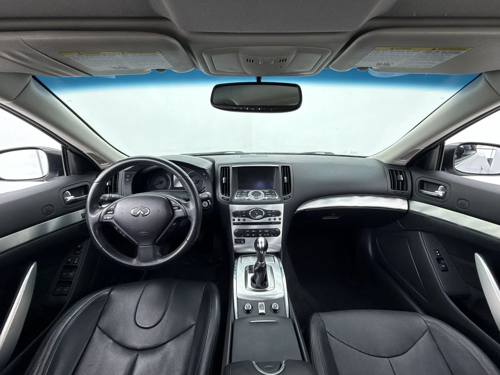 2015 INFINITI Q60 Convertible Base - Photo 21