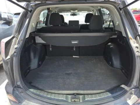 More photos of 2018 Toyota RAV4 LE at Gulliver Auto Group, TX
