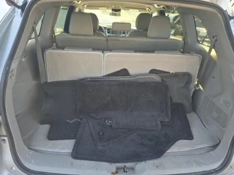 More photos of 2017 Toyota Highlander LE at Gulliver Auto Group, TX