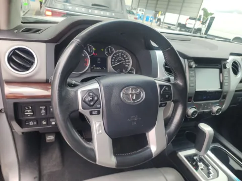 More photos of 2017 Toyota Tundra Limited at Gulliver Auto Group, TX