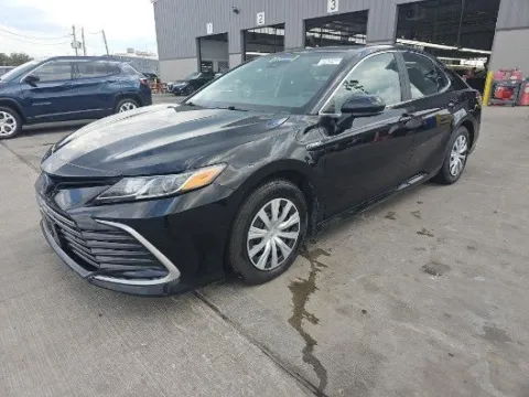 Black 2021 Toyota Camry Hybrid LE for sale in Plano, TX