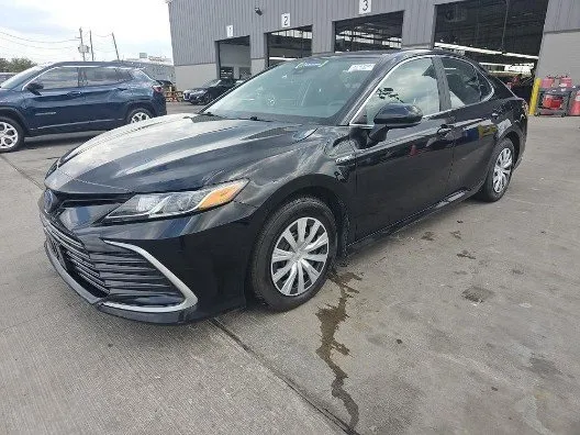 Black 2021 Toyota Camry Hybrid LE for sale in Plano, TX