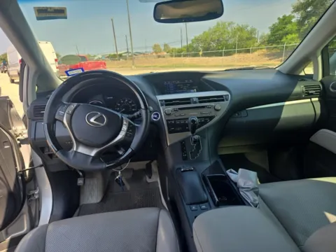 More photos of 2015 Lexus RX 450h at Gulliver Auto Group, TX