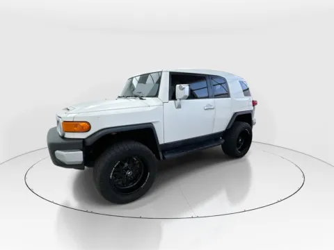 More photos of 2010 Toyota FJ Cruiser at Gulliver Auto Group, TX
