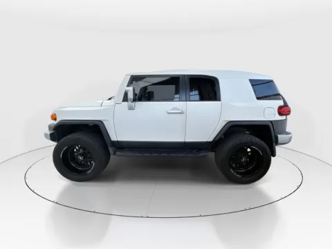 More photos of 2010 Toyota FJ Cruiser at Gulliver Auto Group, TX