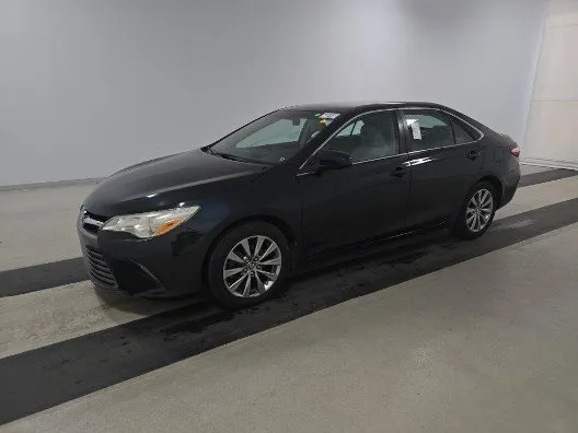 Gray 2016 Toyota Camry XLE for sale in Plano, TX