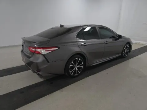 Photos of 2020 Toyota Camry SE for sale in Plano, TX at Gulliver Auto Group