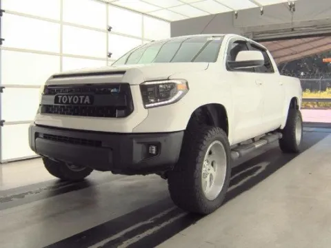 White 2017 Toyota Tundra Limited for sale in Plano, TX