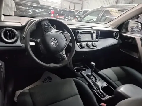 More photos of 2018 Toyota RAV4 LE at Gulliver Auto Group, TX