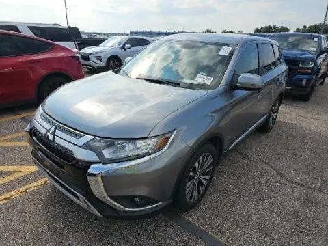Gray 2020 Mitsubishi Outlander SE for sale in Plano, TX
