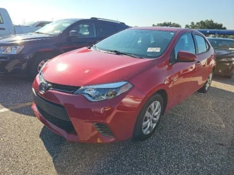Red 2015 Toyota Corolla LE for sale in Plano, TX