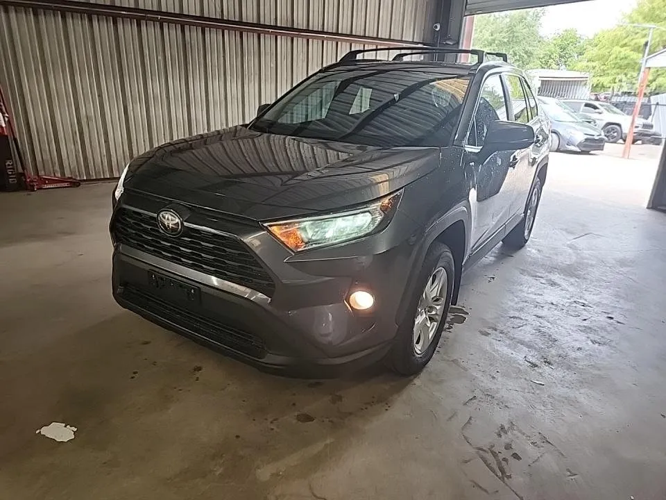 Gray 2019 Toyota RAV4 XLE for sale in Plano, TX