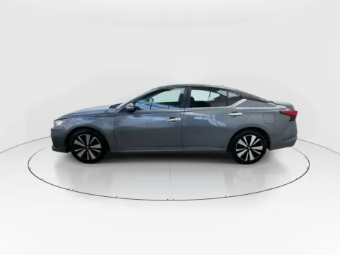 More photos of 2021 Nissan Altima 2.5 SV at Gulliver Auto Group, TX