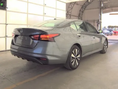 Photos of 2021 Nissan Altima 2.5 SV for sale in Plano, TX at Gulliver Auto Group