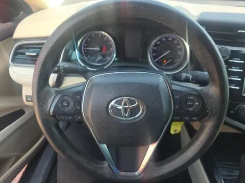 More photos of 2020 Toyota Camry LE at Gulliver Auto Group, TX