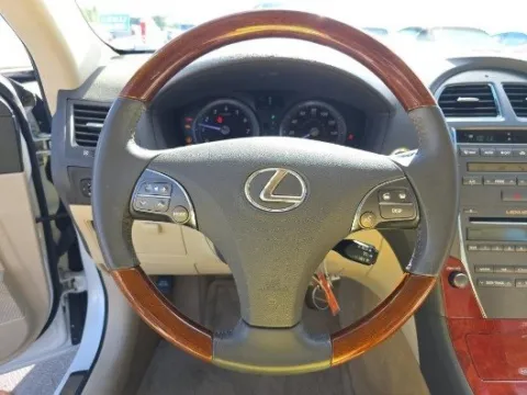 More photos of 2010 Lexus ES 350 at Gulliver Auto Group, TX
