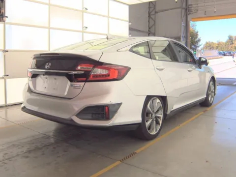 Photos of 2018 Honda Clarity Plug-In Hybrid Touring for sale in Plano, TX at Gulliver Auto Group