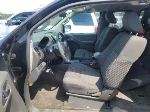 More photos of 2016 Nissan Frontier SV at Gulliver Auto Group, TX