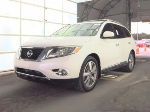 White 2015 Nissan Pathfinder Platinum for sale in Plano, TX