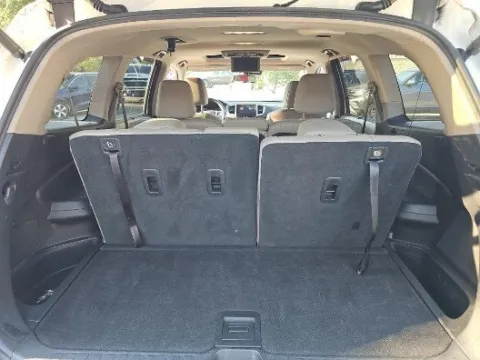 More photos of 2016 Honda Pilot Touring at Gulliver Auto Group, TX