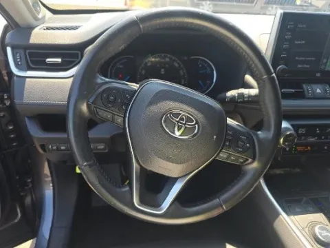 More photos of 2019 Toyota RAV4 Hybrid Limited at Gulliver Auto Group, TX