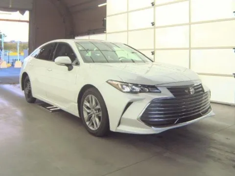 Photos of 2022 Toyota Avalon XLE for sale in Plano, TX at Gulliver Auto Group