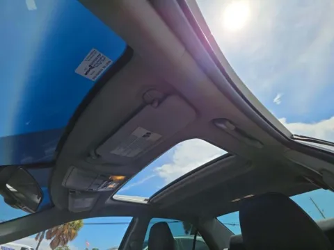 More photos of 2017 Toyota Camry XLE at Gulliver Auto Group, TX