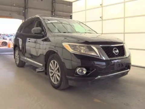 Photos of 2016 Nissan Pathfinder SL for sale in Plano, TX at Gulliver Auto Group