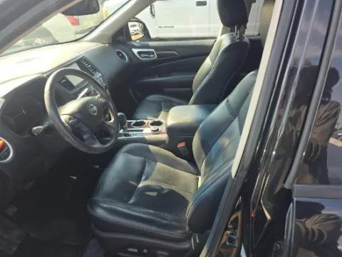 More photos of 2016 Nissan Pathfinder SL at Gulliver Auto Group, TX