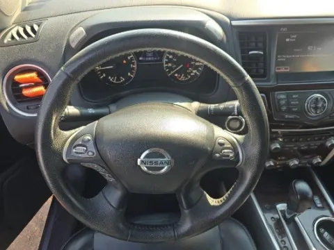 More photos of 2016 Nissan Pathfinder SL at Gulliver Auto Group, TX