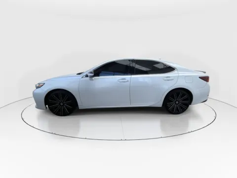 More photos of 2018 Lexus ES 350 at Gulliver Auto Group, TX