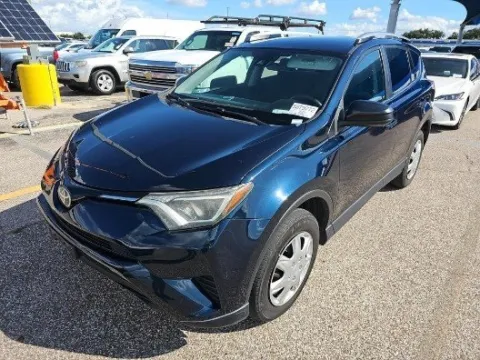Green 2017 Toyota RAV4 LE for sale in Plano, TX