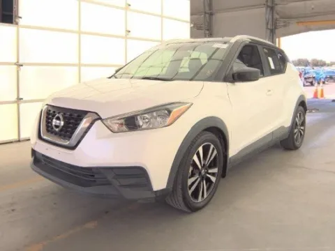 White 2018 Nissan Kicks SV for sale in Plano, TX