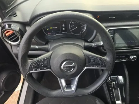 More photos of 2018 Nissan Kicks SV at Gulliver Auto Group, TX