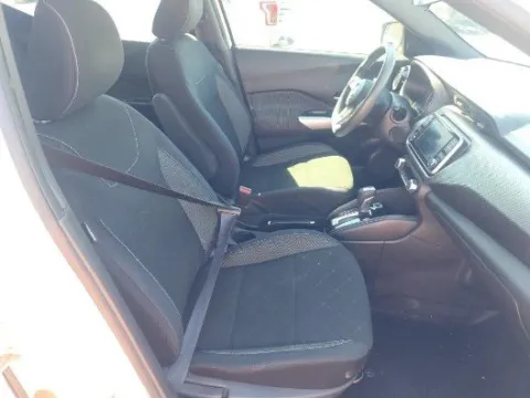 More photos of 2018 Nissan Kicks SV at Gulliver Auto Group, TX