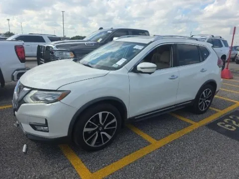 White 2018 Nissan Rogue SL for sale in Plano, TX