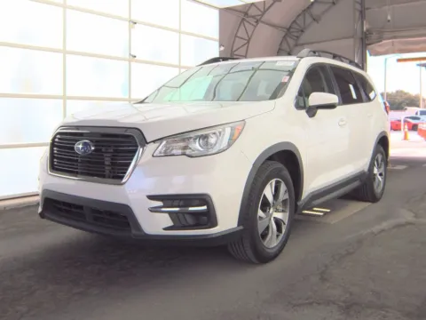 White 2022 Subaru Ascent Premium for sale in Plano, TX