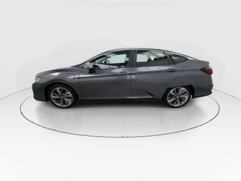 More photos of 2018 Honda Clarity Plug-In Hybrid Touring at Gulliver Auto Group, TX