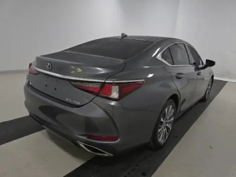 Photos of 2019 Lexus ES 350 Ultra Luxury for sale in Plano, TX at Gulliver Auto Group