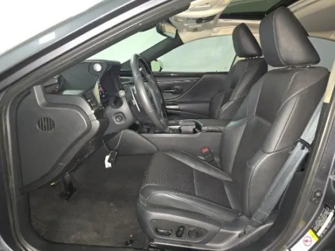 Another view of 2019 Lexus ES 350 Ultra Luxury for sale in Plano, TX at Gulliver Auto Group