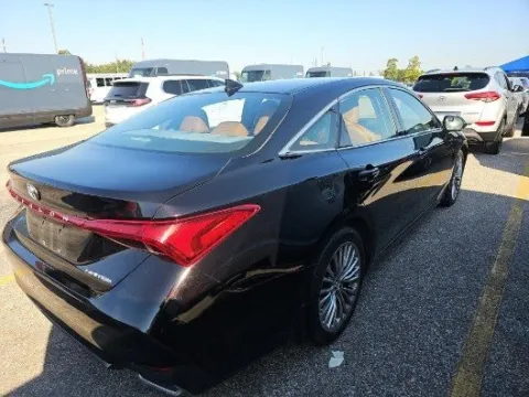 Another view of 2019 Toyota Avalon Limited for sale in Plano, TX at Gulliver Auto Group