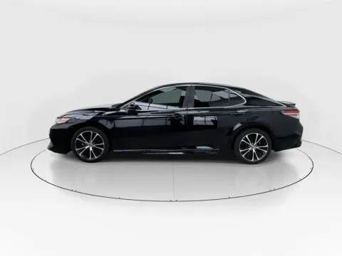 More photos of 2018 Toyota Camry SE at Gulliver Auto Group, TX