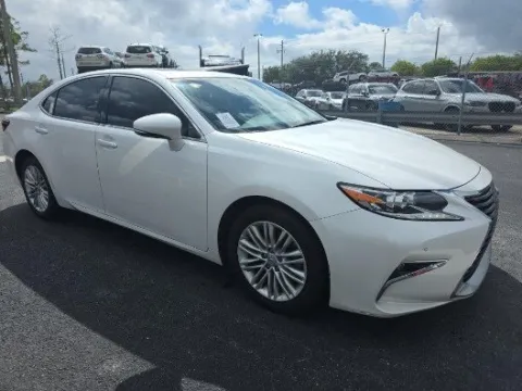 Photos of 2017 Lexus ES 350 for sale in Plano, TX at Gulliver Auto Group